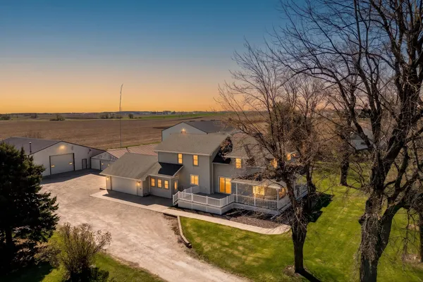 $1,250,000 | N7031 County Road East, Ripon, WI 54971