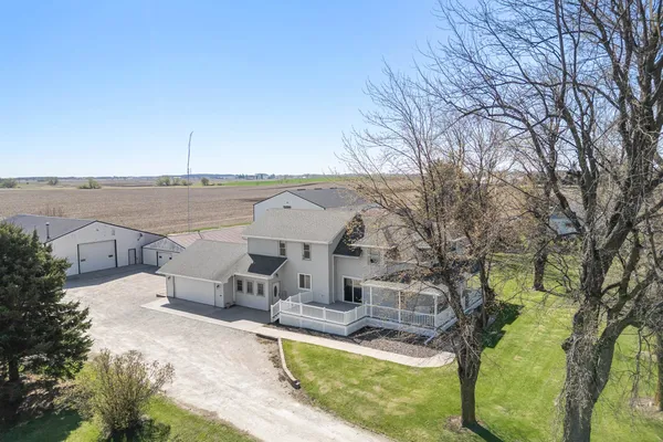 $1,250,000 | N7031 County Road East, Ripon, WI 54971