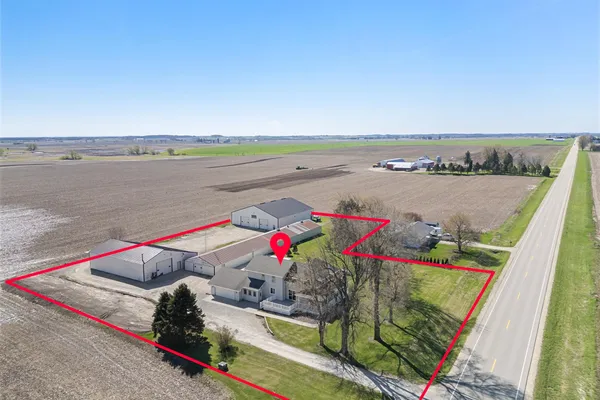 $1,250,000 | N7031 County Road East, Ripon, WI 54971