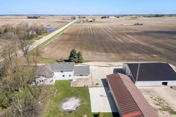 $1,250,000 | N7031 County Road East, Ripon, WI 54971