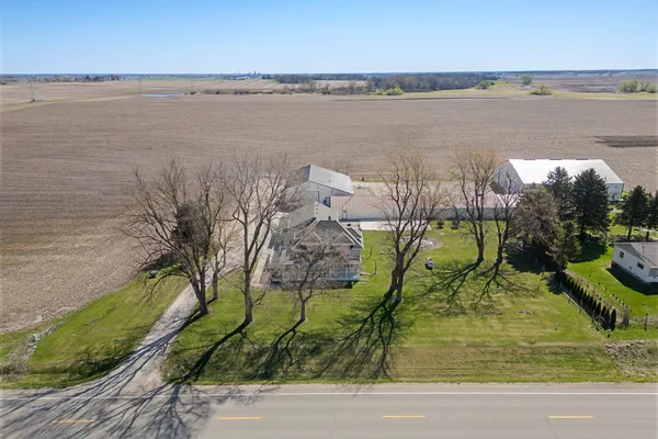 $1,250,000 | N7031 County Road East, Ripon, WI 54971