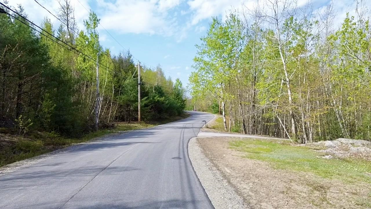 3 Ledgewood Road Wilton, NH 03086 - Photo 2 of 4