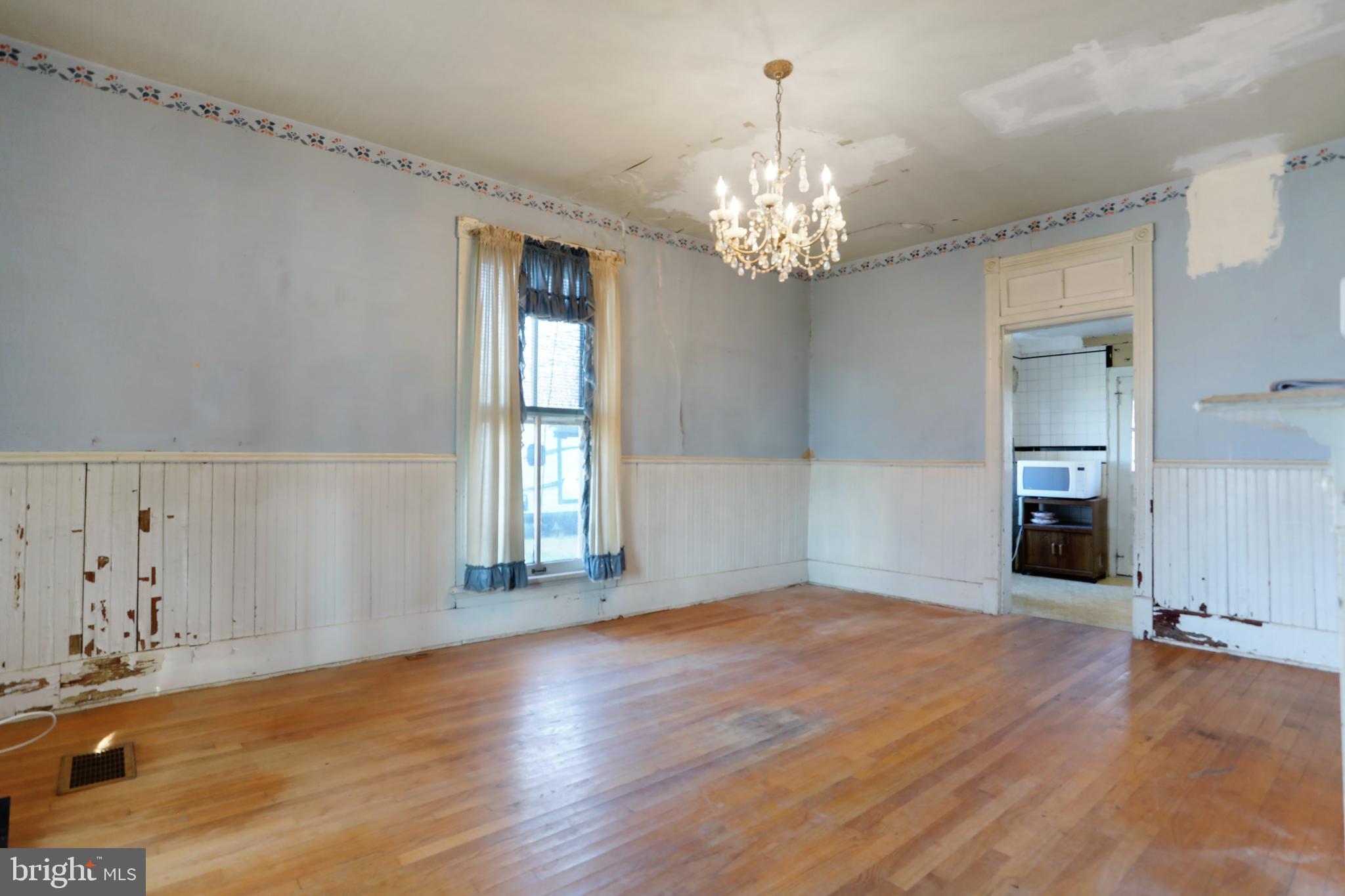 779 Long Corner Road Mount Airy, MD 21771 - Photo 4 of 26 Dining Room