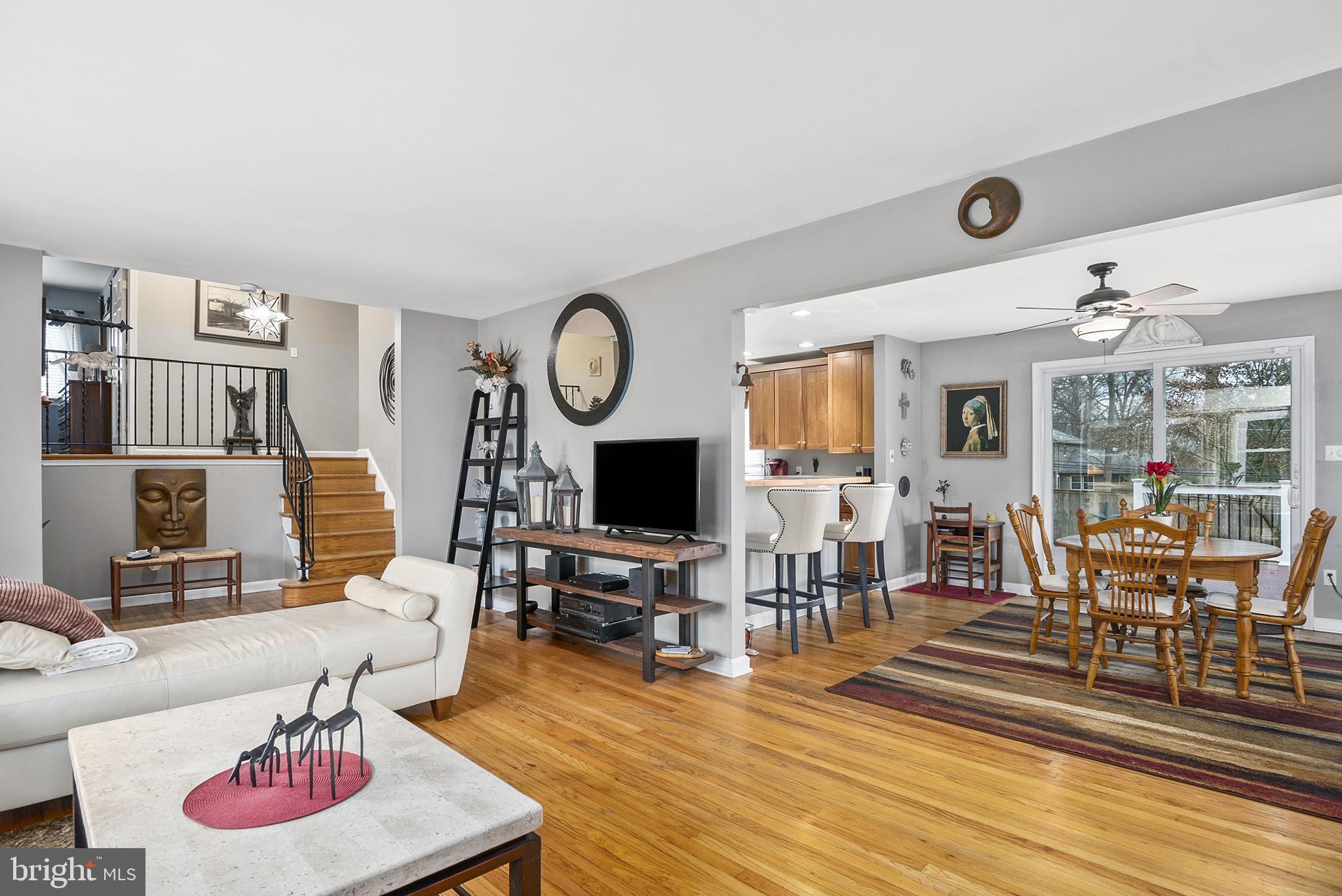 14 East Parkway Elkton, MD 21921 - Photo 4 of 23 Living Rm, View 2