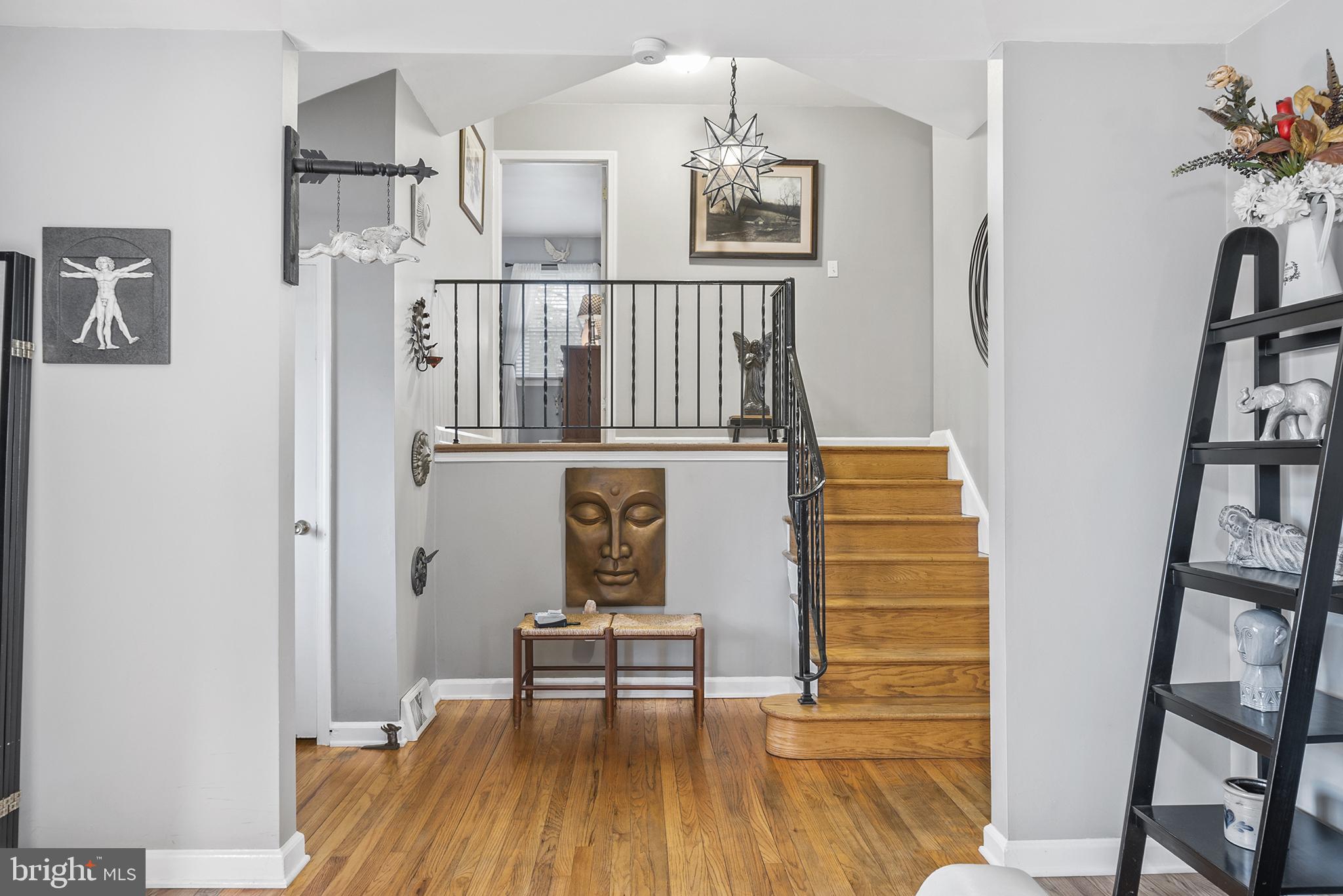14 East Parkway Elkton, MD 21921 - Photo 9 of 23 Stairway to Bedroom Level