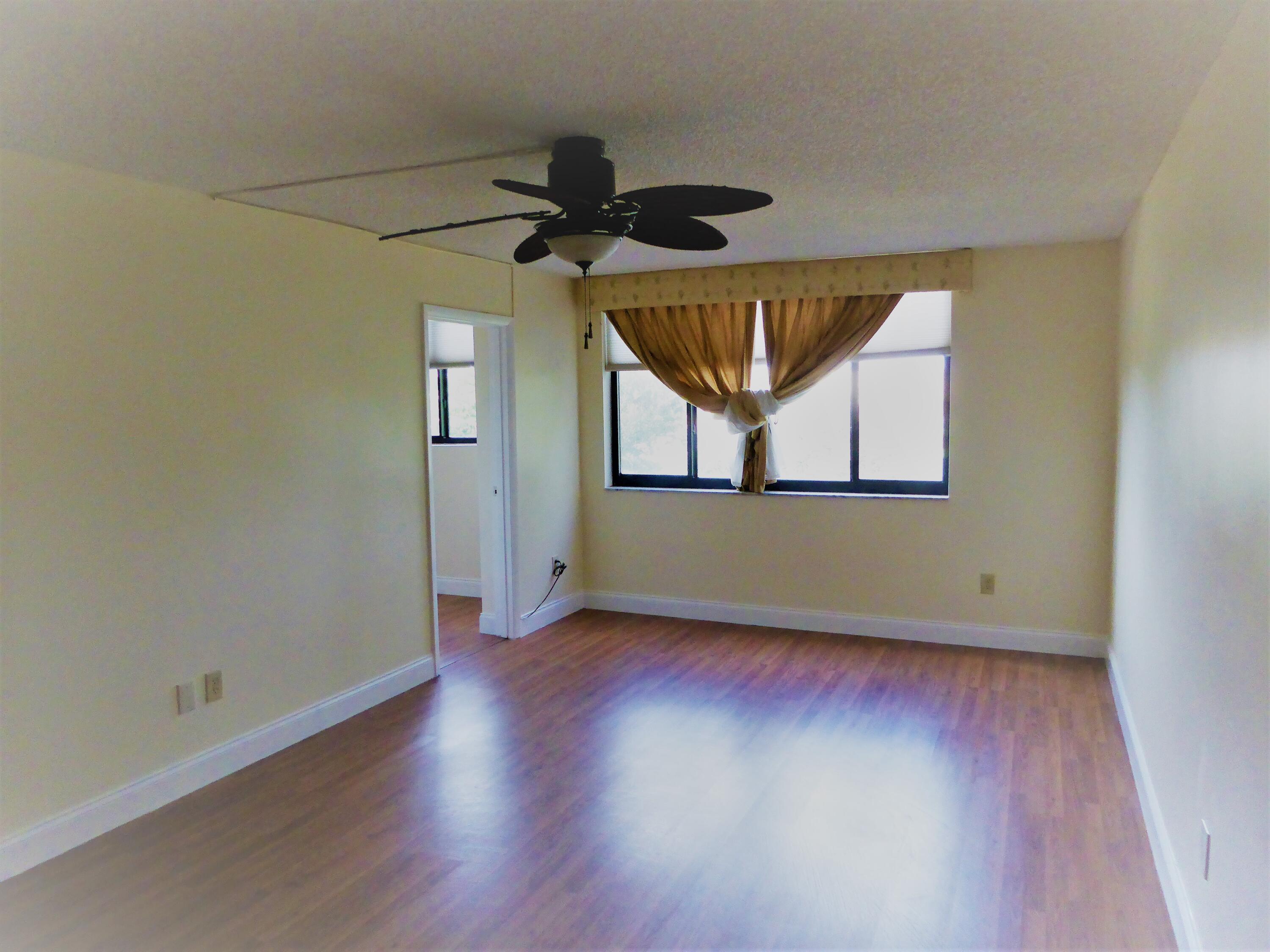 755 Dotterel Road, Unit 1301 Delray Beach, FL 33444 - Photo 14 of 27 2ndEntry to Master Bonus Area