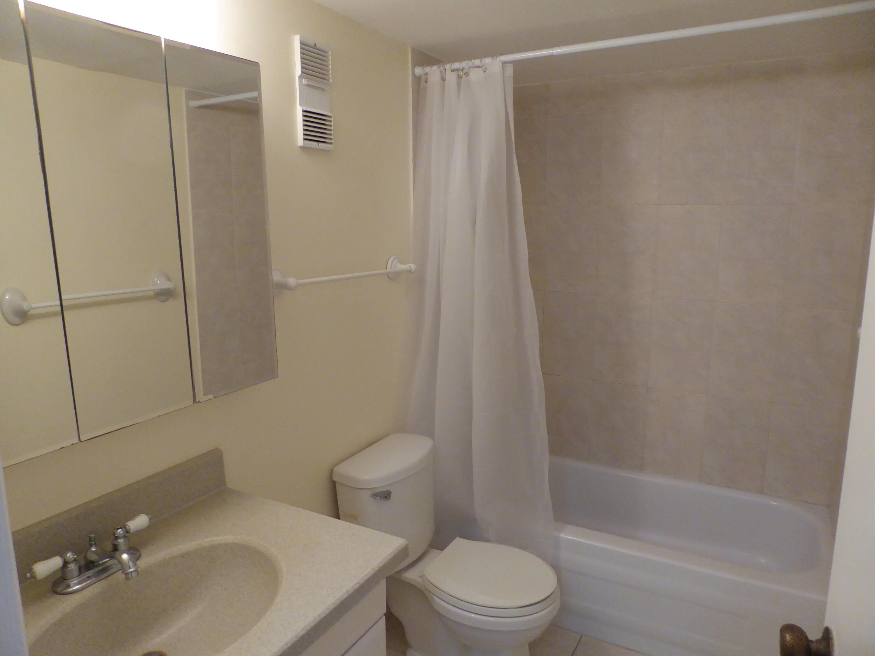 755 Dotterel Road, Unit 1301 Delray Beach, FL 33444 - Photo 16 of 27 Master Bath