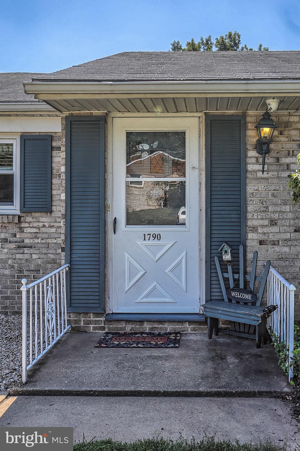 1790 Topaz Road York, PA 17408 - Photo 4 of 41 Gallery Image 4