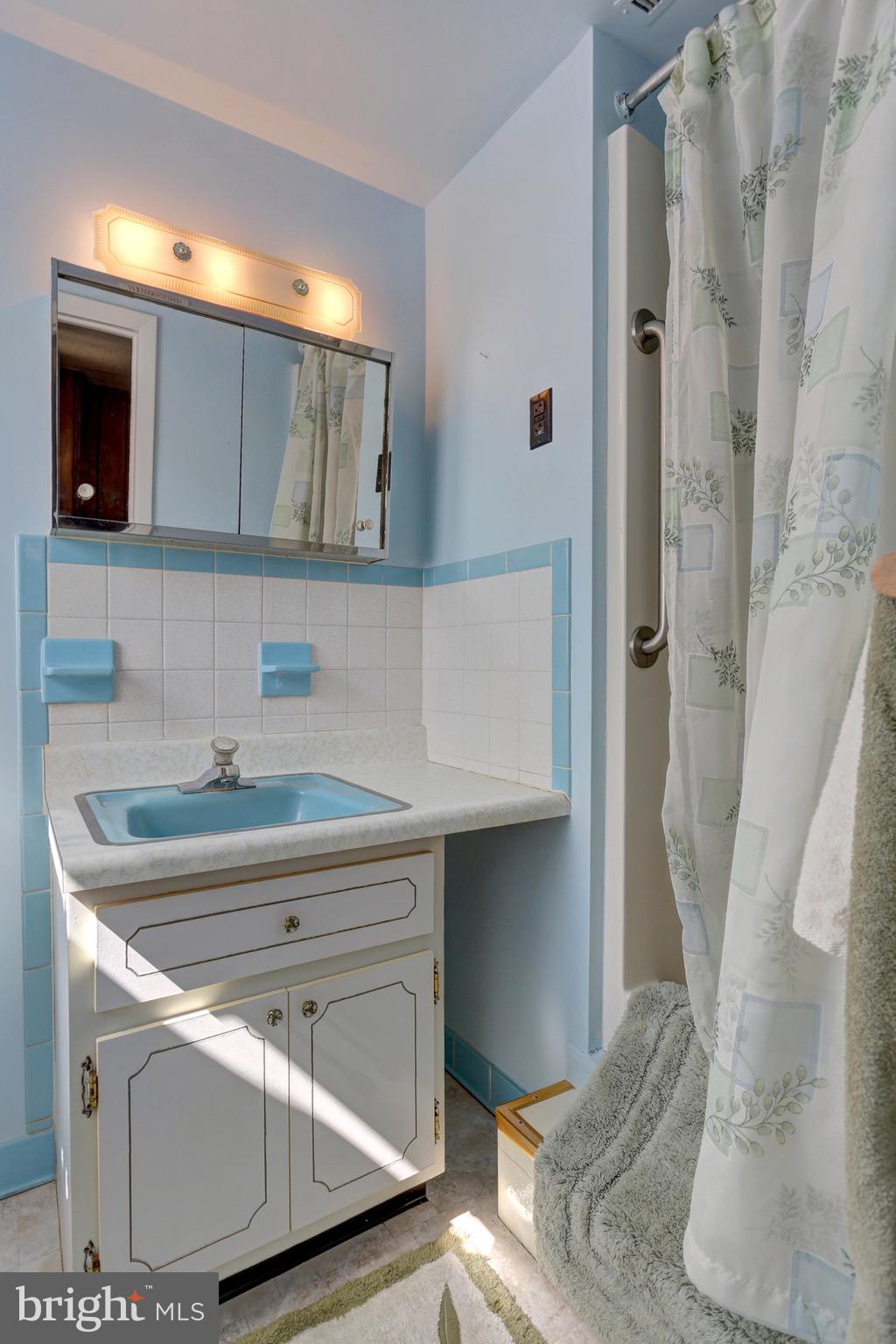 1790 Topaz Road York, PA 17408 - Photo 33 of 41 Gallery Image 33