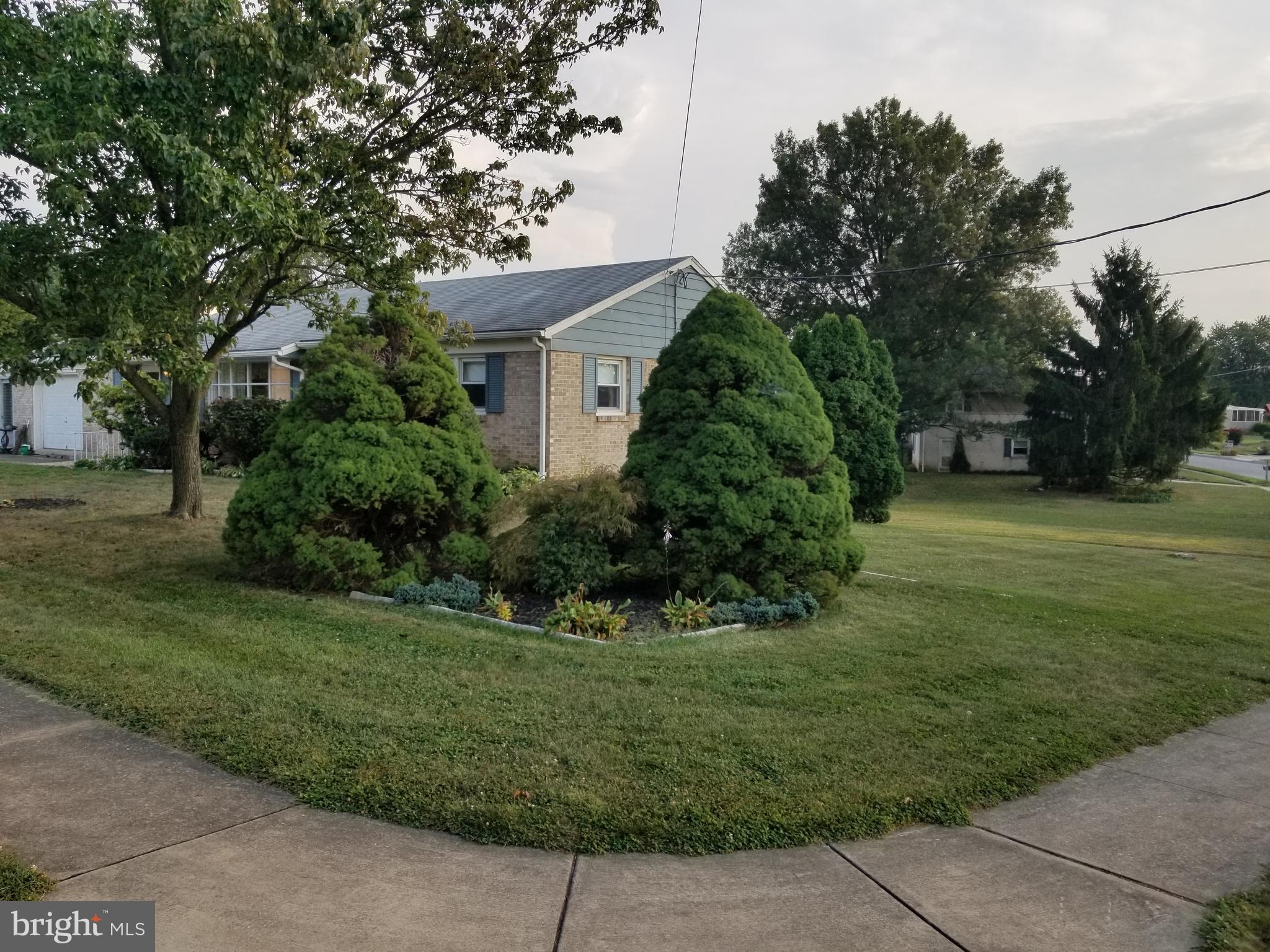 1790 Topaz Road York, PA 17408 - Photo 5 of 41 Gallery Image 5