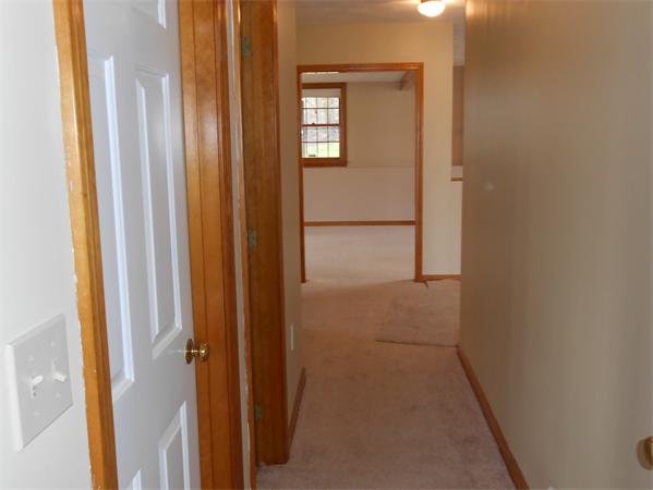122 Fowler Road Lowell, MA 01854 - Photo 21 of 30