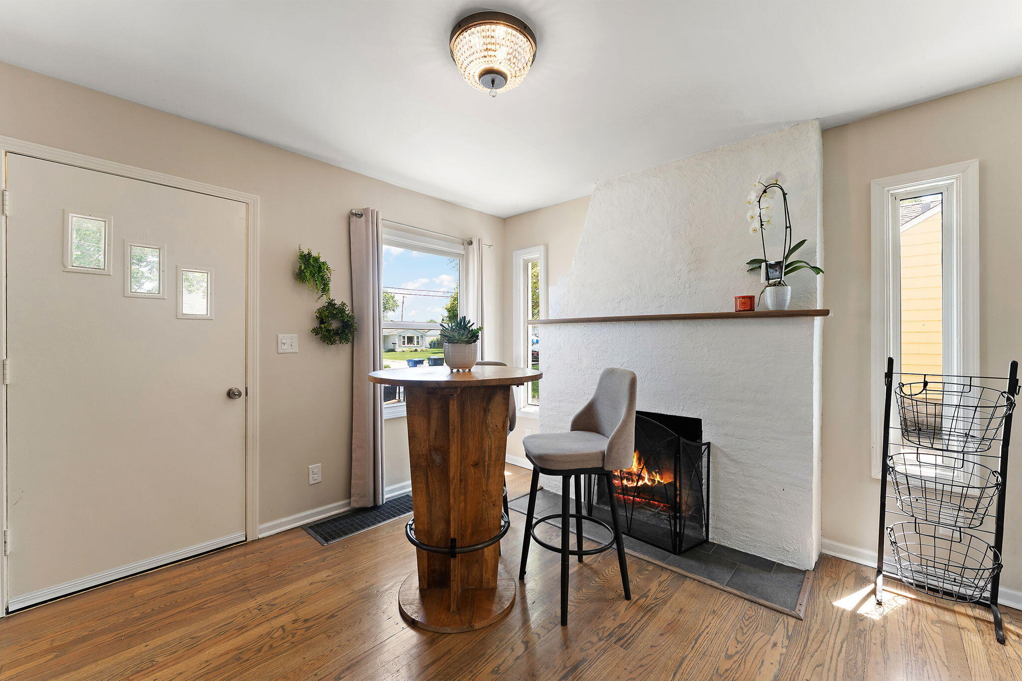 259 Wood Street Crown Point, IN 46307 - Photo 11 of 33 2048x1365