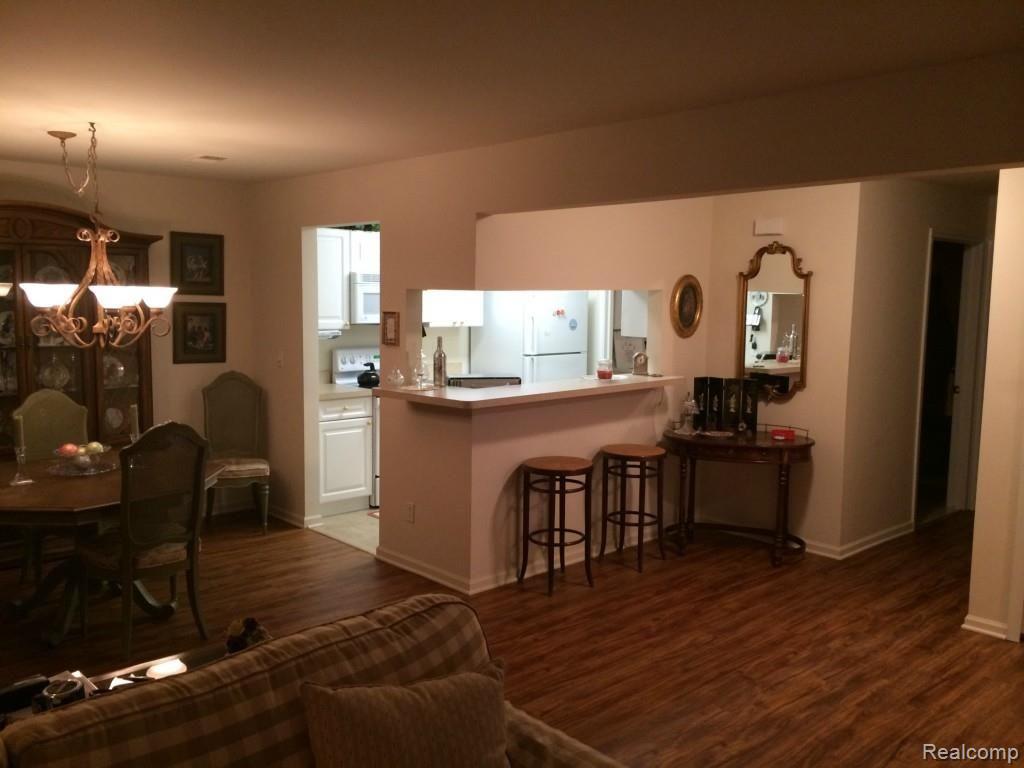 3624 Tremonte Circle Rochester, MI 48306 - Photo 3 of 16 3.JPG