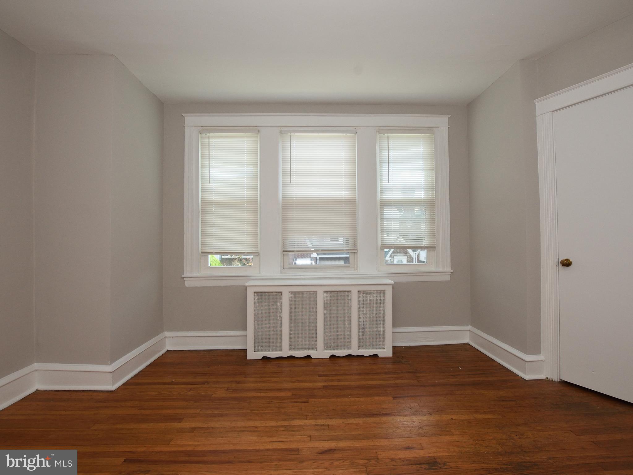 242 Sanford Road Upper Darby, PA 19082 - Photo 18 of 31