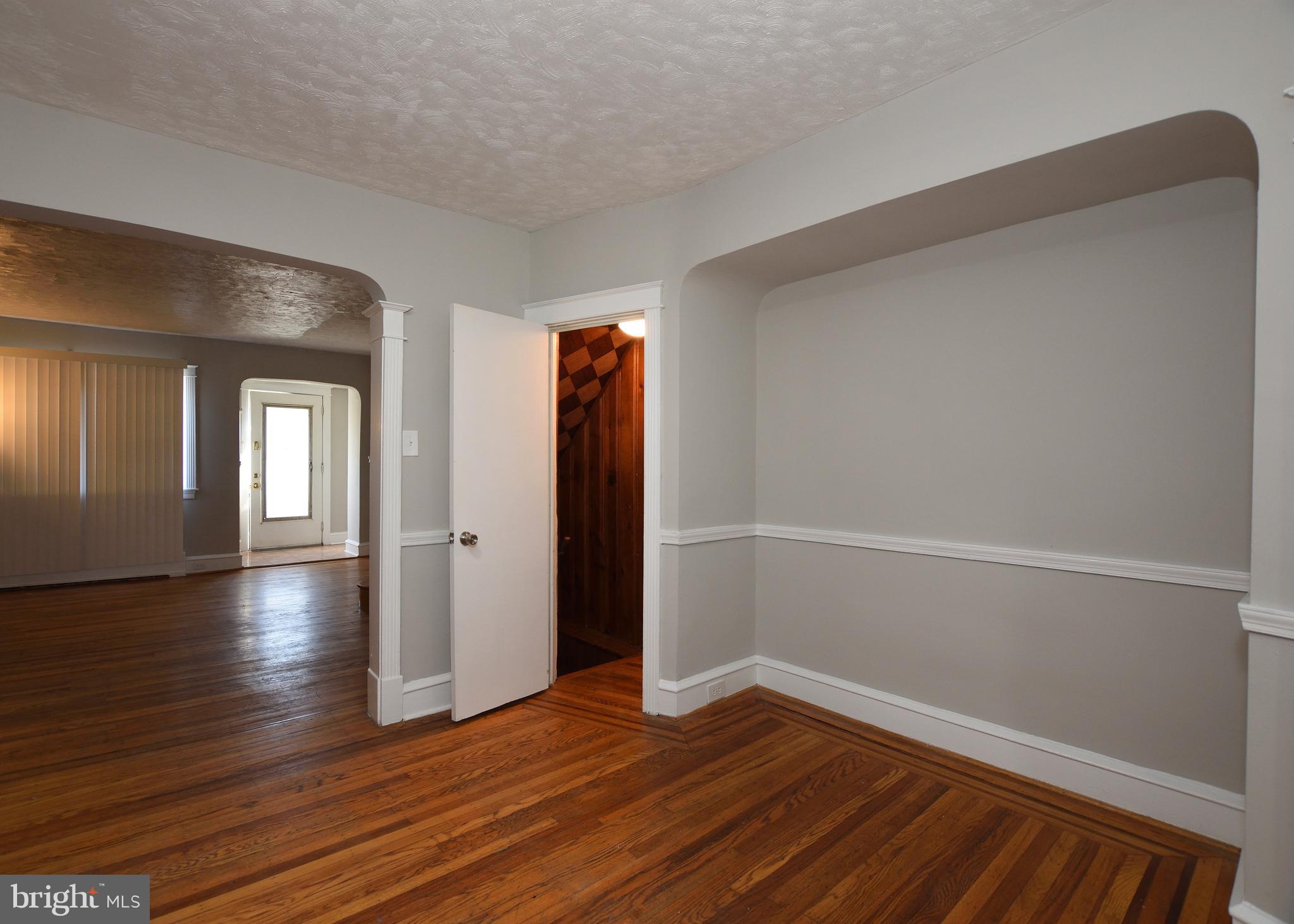 242 Sanford Road Upper Darby, PA 19082 - Photo 25 of 31