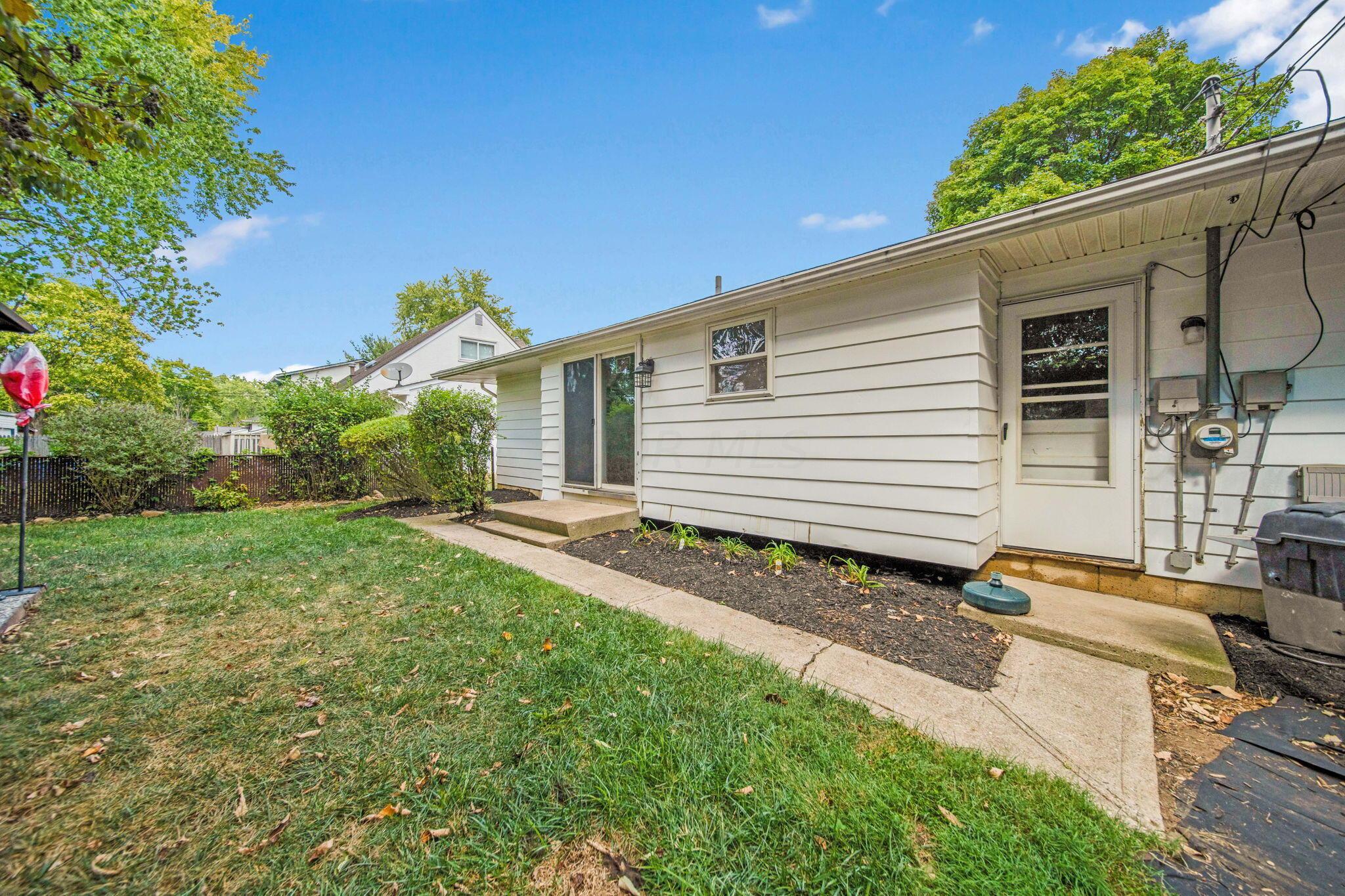 2815 Maywood Road Columbus, OH 43232 - Photo 41 of 45 45-web-or-mls-A7403797