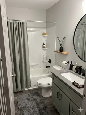 $1,850 | 8113 Corinth Street, Unit B, Houston, TX 77051
