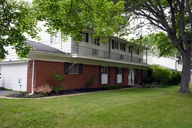 $369,900 | 29011 Glenarden Street, Farmington Hills, MI 48334