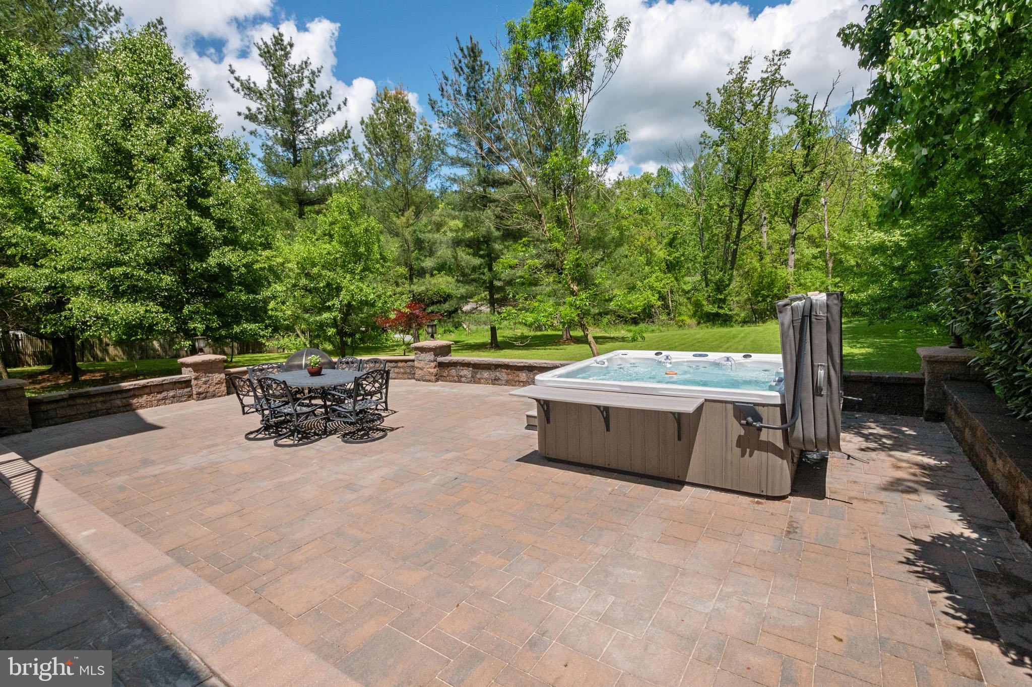 815 Norwood Road Silver Spring, MD 20905 - Photo 3 of 32