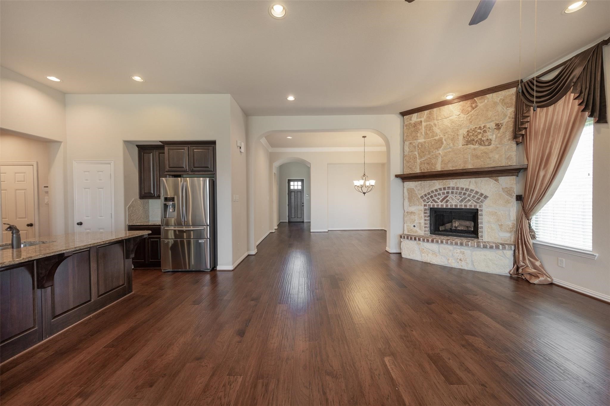 10406 Mossback Pine Road Katy, TX 77494 - Photo 4 of 42