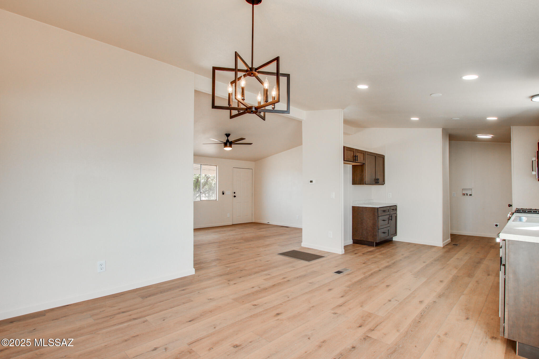 15881 West El Tiro Road Marana, AZ 85653 - Photo 6 of 41