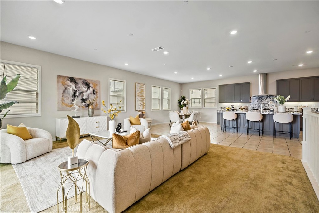 185 Frame Irvine, CA 92618 - Photo 6 of 21