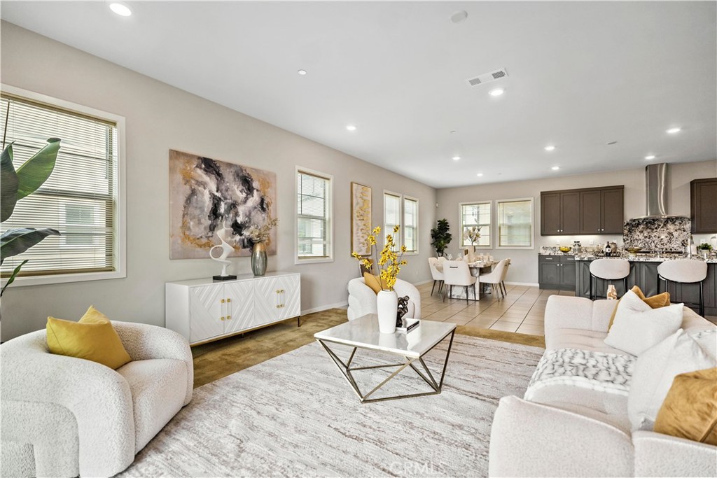 185 Frame Irvine, CA 92618 - Photo 7 of 21