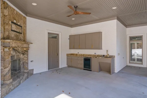 $1,150,000 | 715 Pembridge Circle, Cleveland, TN 37312