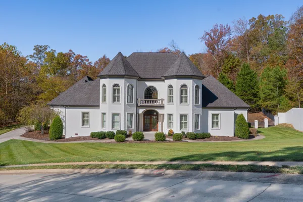$1,150,000 | 715 Pembridge Circle, Cleveland, TN 37312