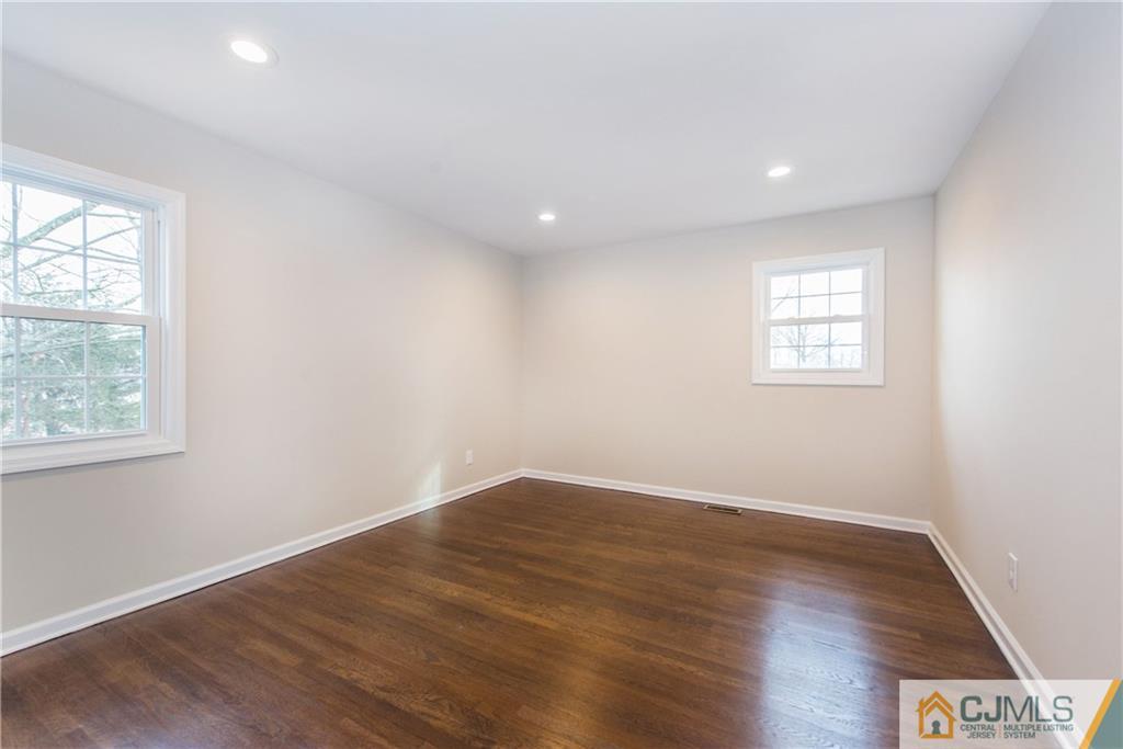 14 Larchmont Road Edison, NJ 08837 - Photo 12 of 19 Gallery Image 12