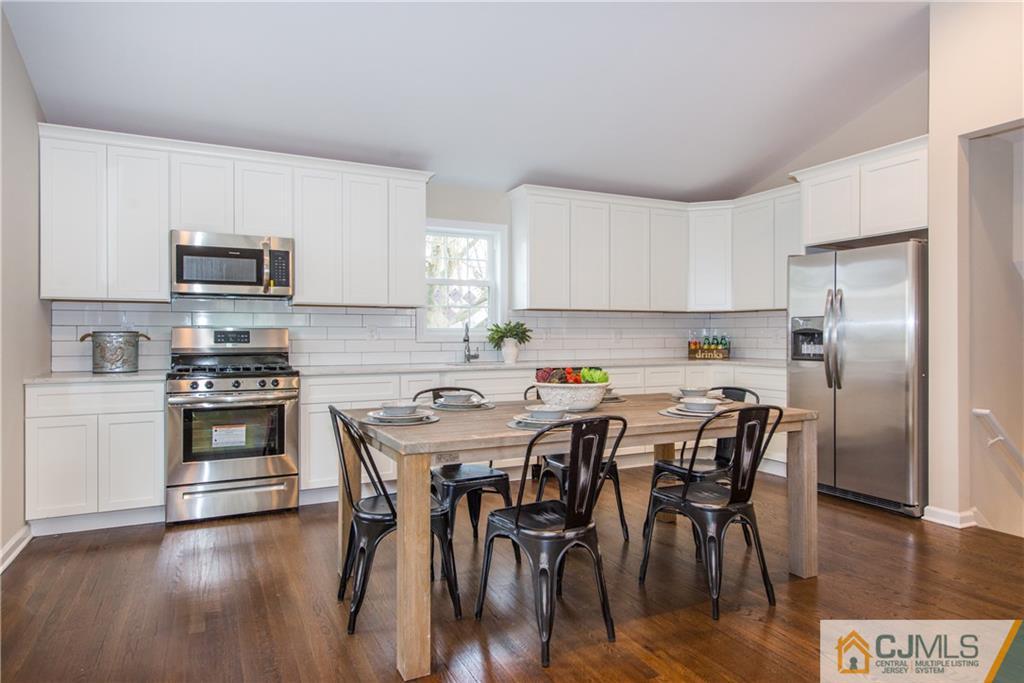 14 Larchmont Road Edison, NJ 08837 - Photo 5 of 19 Gallery Image 5