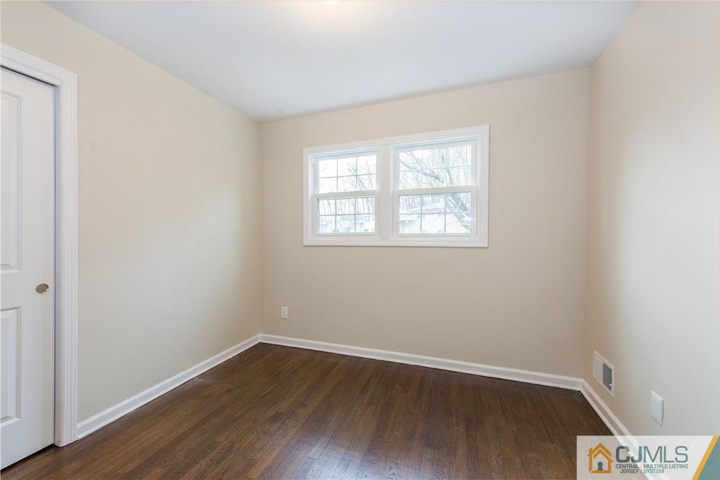 14 Larchmont Road Edison, NJ 08837 - Photo 9 of 19 Gallery Image 9