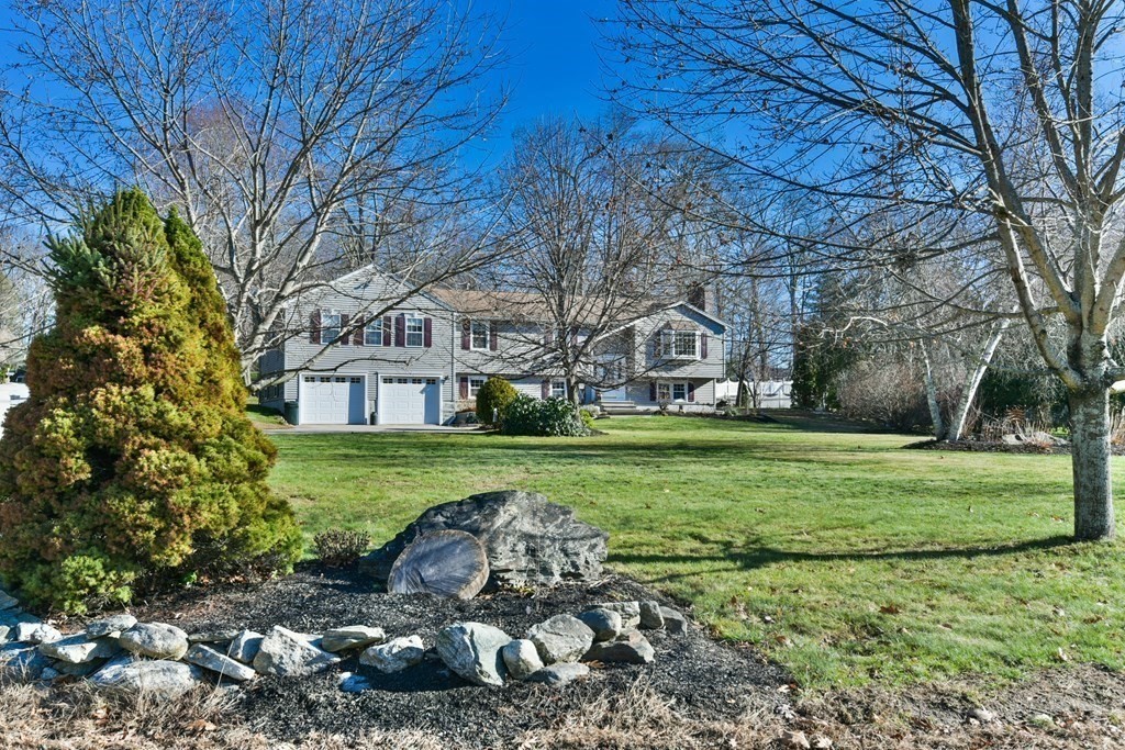 356 Mason Rd Extension Dudley, MA 01571 - Photo 3 of 42