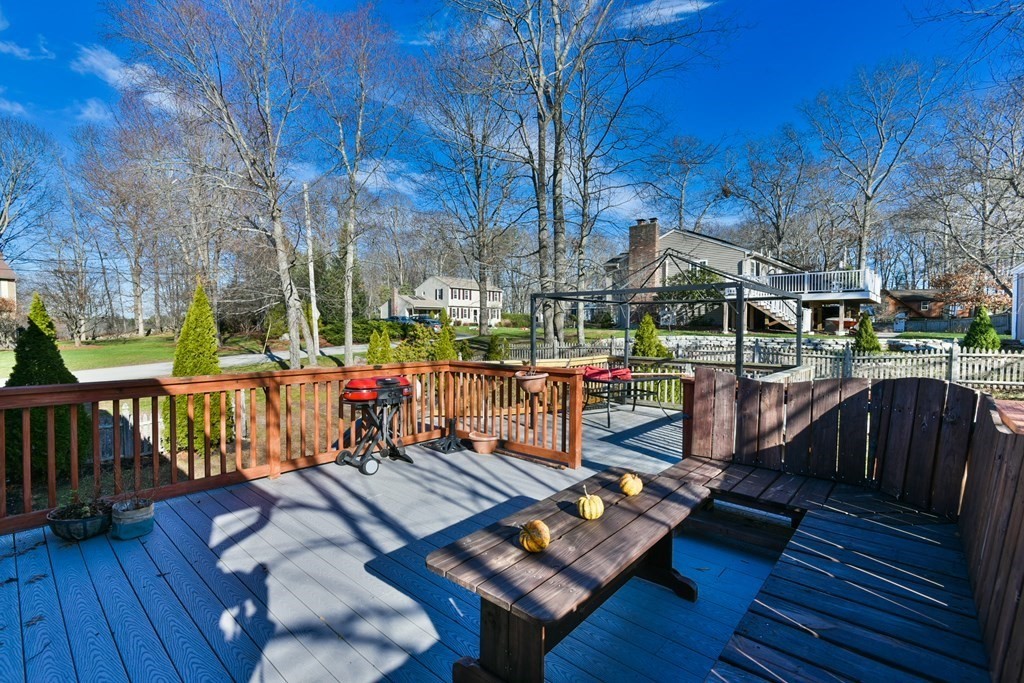 356 Mason Rd Extension Dudley, MA 01571 - Photo 8 of 42