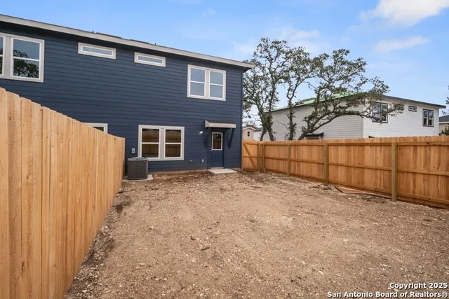 $1,850 | 9193 Dietz Elkhorn Road, Unit 101, Boerne, TX 78015