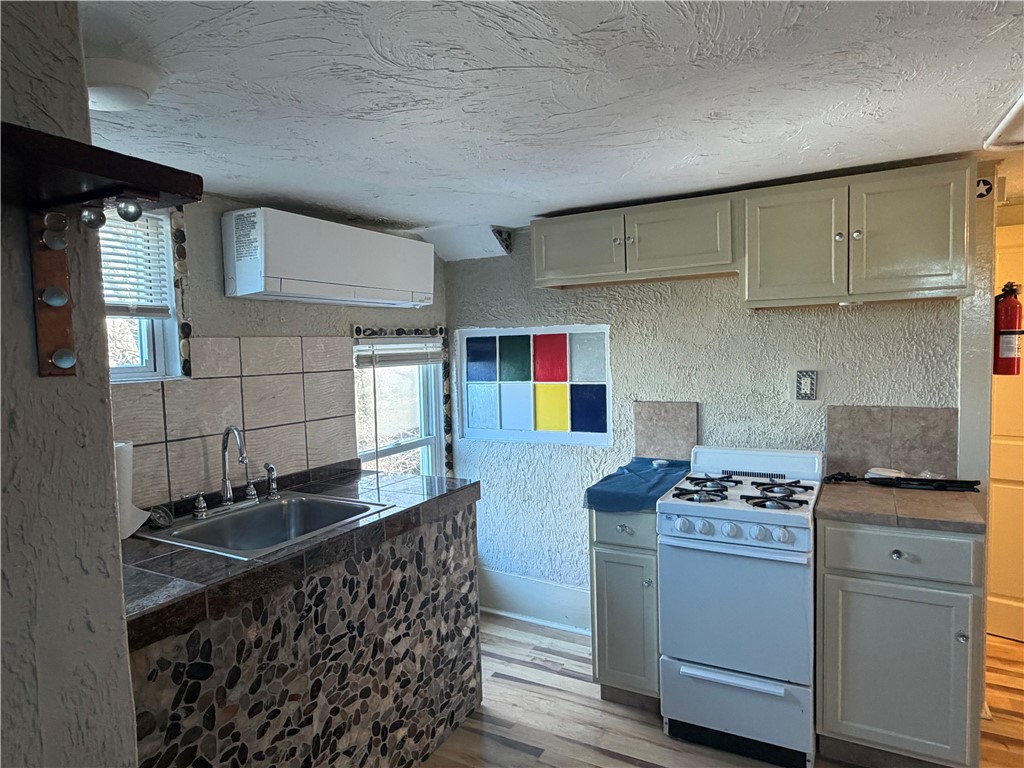 69 Hope Street, Unit 1 Providence, RI 02906 - Photo 7 of 26