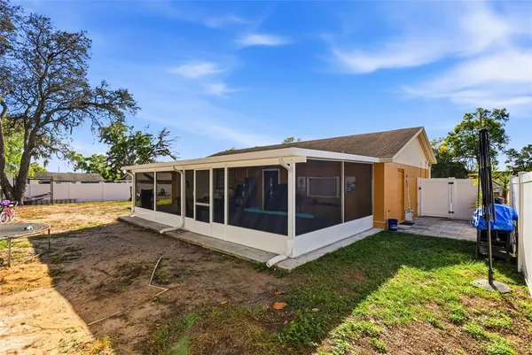 $399,900 | 1301 Vinemont Drive, Brandon, FL 33510