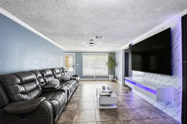 $399,900 | 1301 Vinemont Drive, Brandon, FL 33510