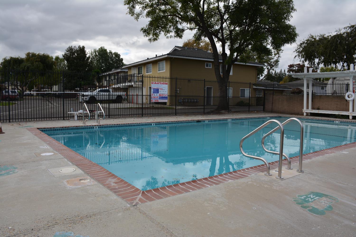 5630 Allen Avenue, Unit 4 San Jose, CA 95123 - Photo 23 of 23 a view of a swimming pool with a patio