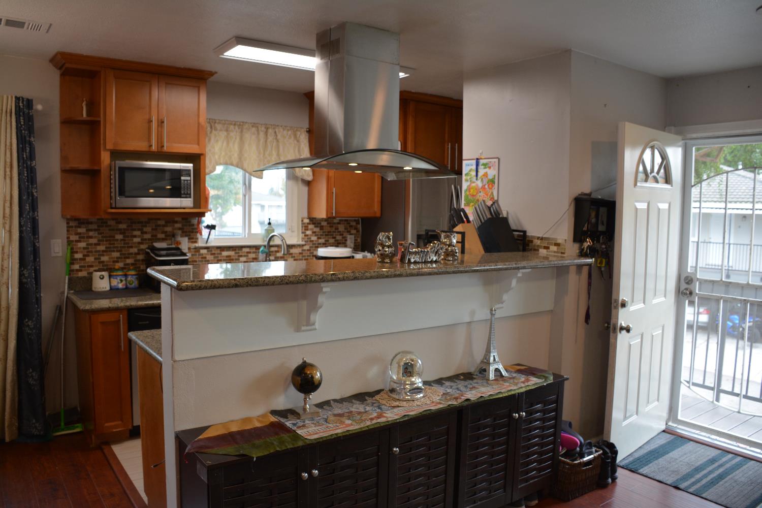 5630 Allen Avenue, Unit 4 San Jose, CA 95123 - Photo 7 of 23 a kitchen with stainless steel appliances a sink stove and refrigerator