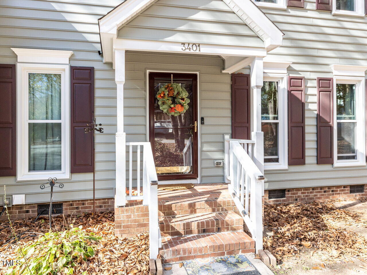 3401 Singleleaf Lane Raleigh, NC 27616 - Photo 3 of 36 003-1280x960-front-entry