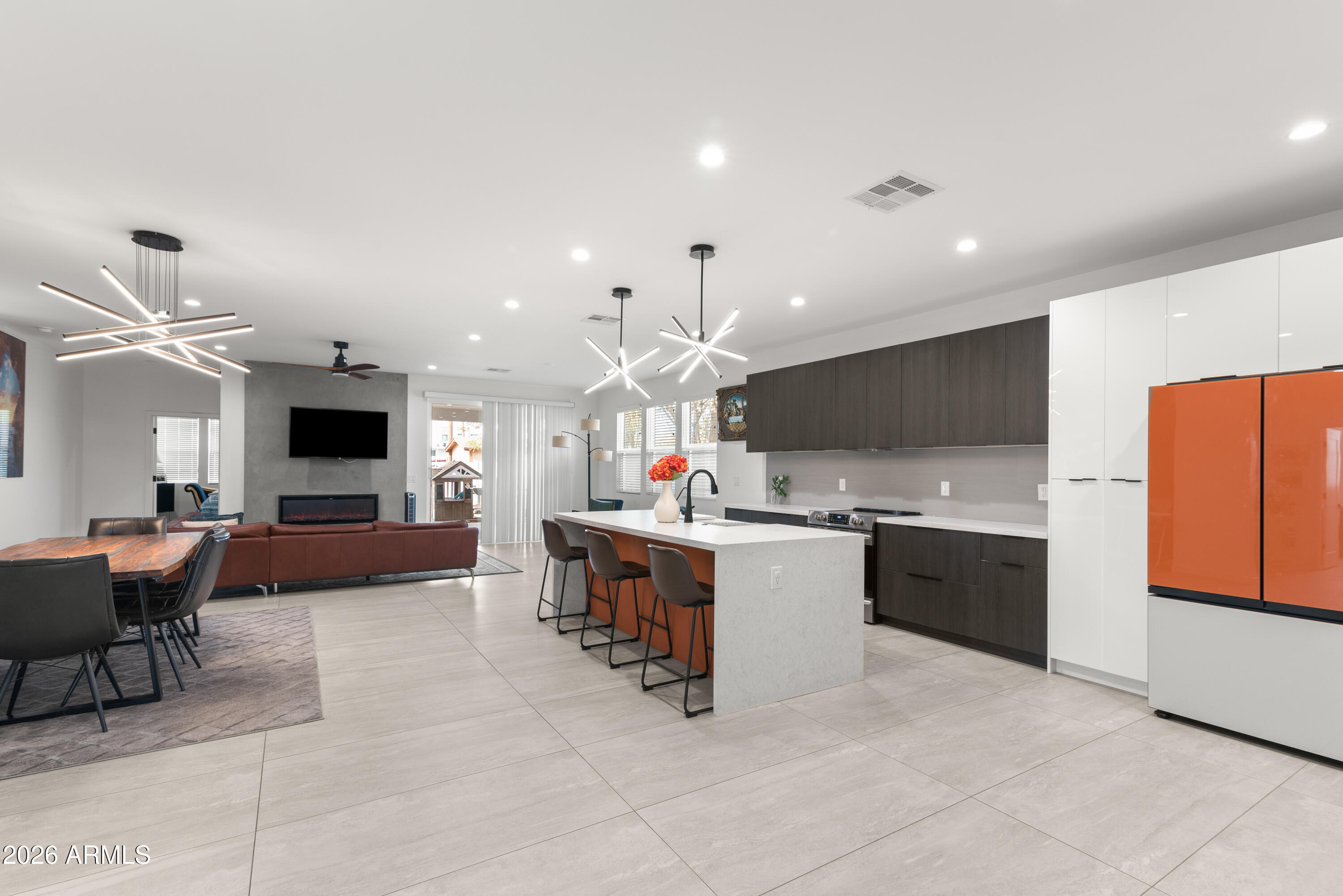 2826 North 28th Place Phoenix, AZ 85008 - Photo 4 of 14 28th pl interior layout