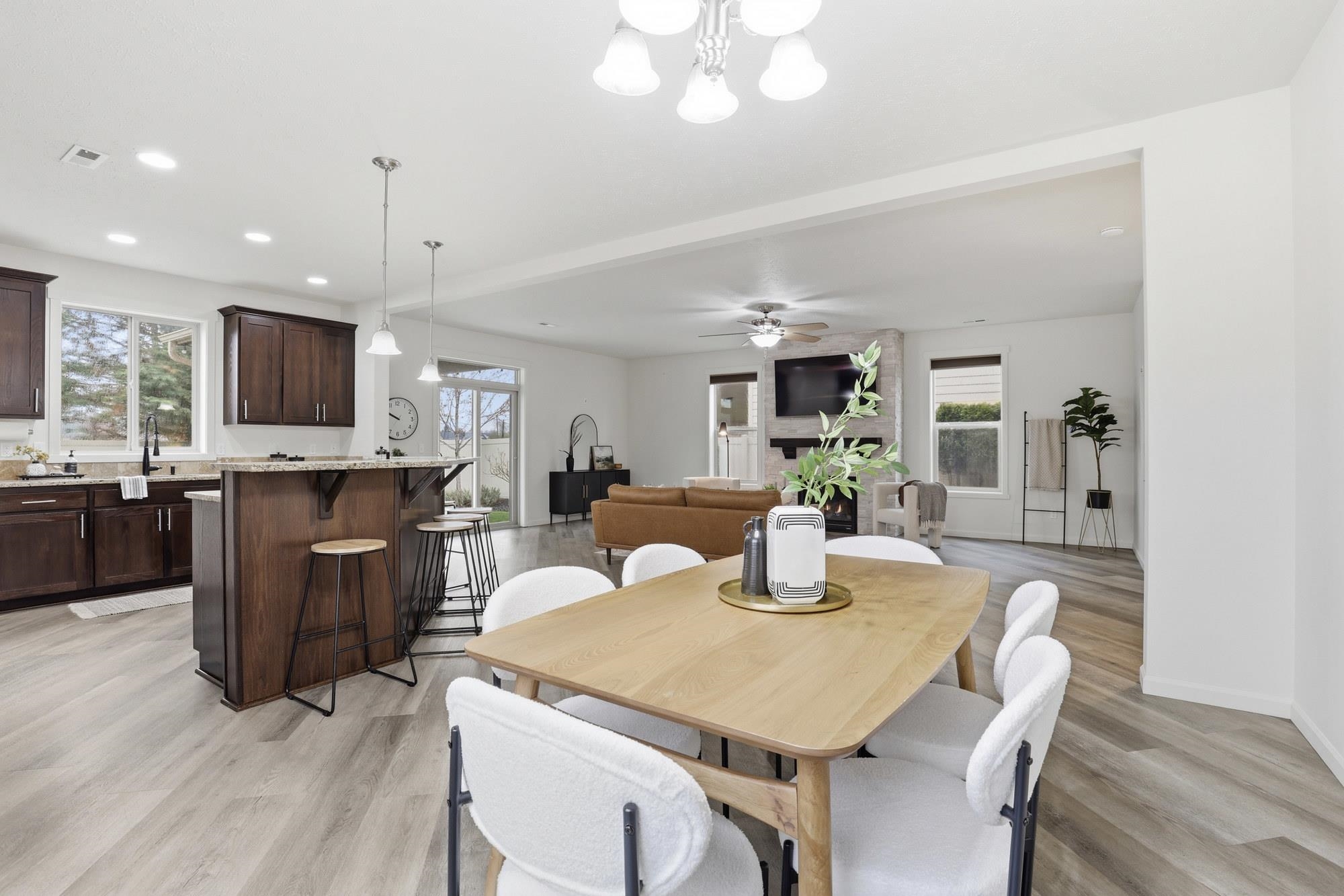 8915 West Sugar Street Cheney, WA 99004 - Photo 9 of 48