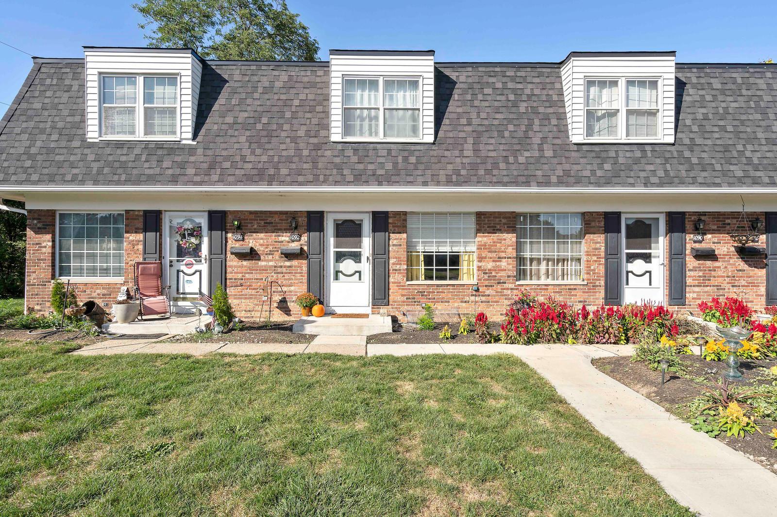 1092 Folkestone Road, Unit 13B Columbus, OH 43220 - Photo 1 of 24