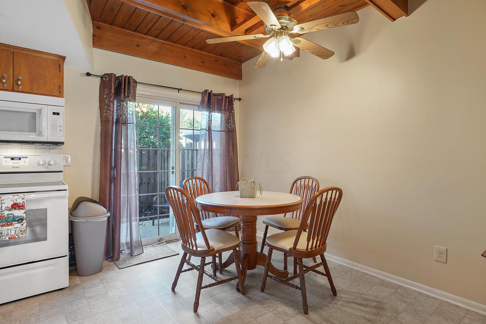 1092 Folkestone Road, Unit 13B Columbus, OH 43220 - Photo 8 of 24