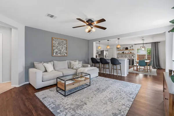 $325,000 | 5407 Viewpoint Drive, Austin, TX 78744