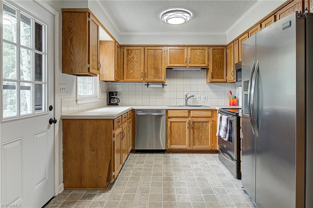 6200 Styers Ferry Road Clemmons, NC 27012 - Photo 14 of 30 Gallery Image 14