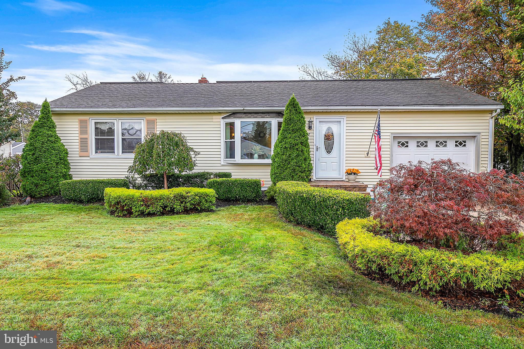 7 Manor Drive, Manahawkin, NJ 08050 Compass