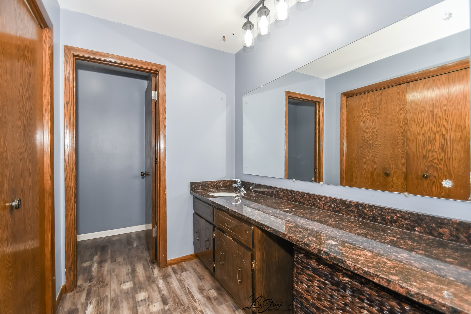 15524 Pine Road Oak Forest, IL 60452 - Photo 11 of 22 Gallery Image 11