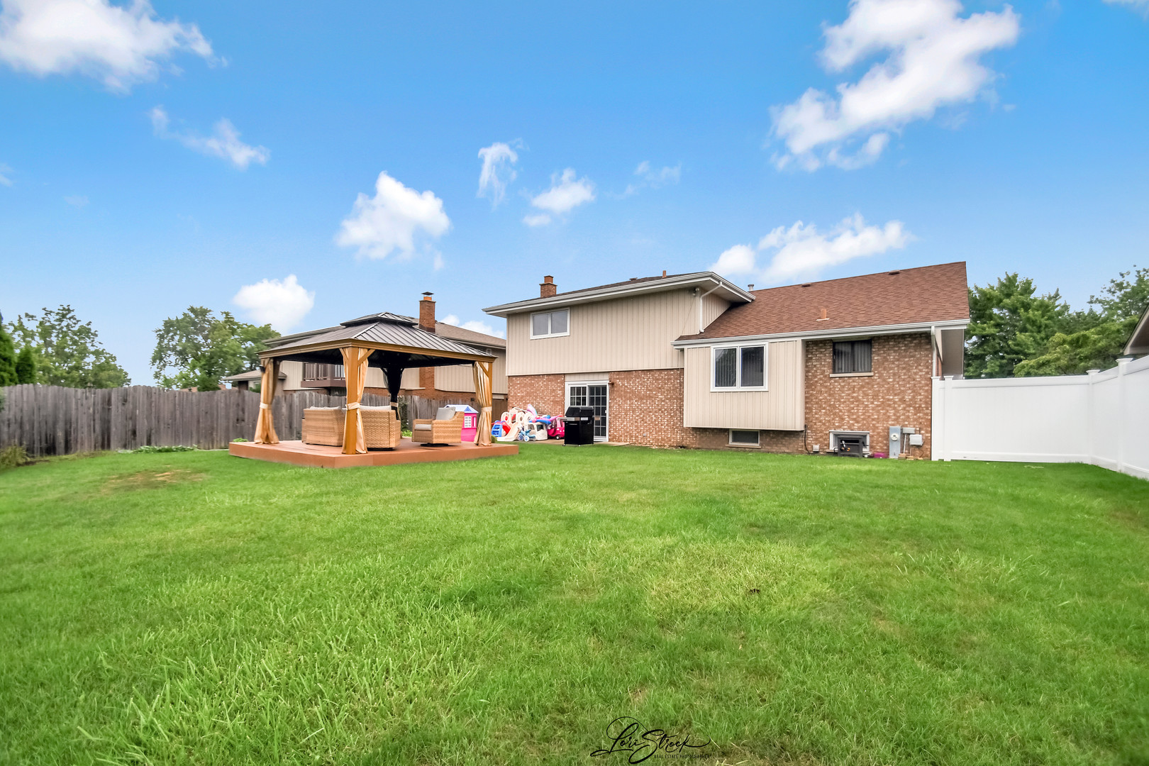 15524 Pine Road Oak Forest, IL 60452 - Photo 5 of 22 Gallery Image 5